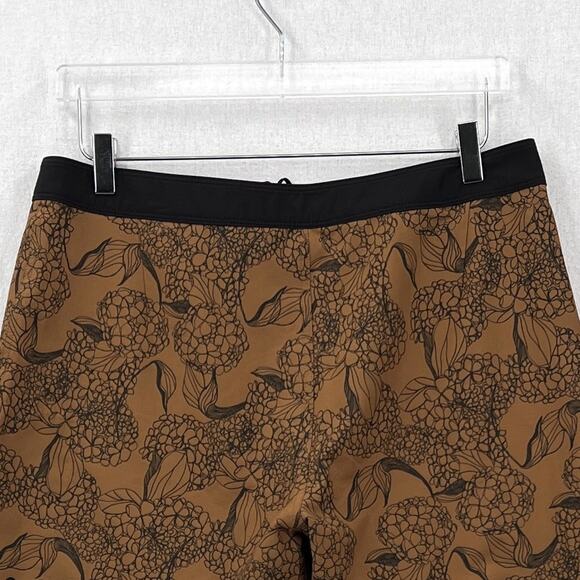 VUORI The Rise Board Shorts Mens 32 Brown Black Floral Swim Trunks Pocket - Picture 4 of 14
